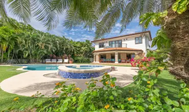 Preciosa Casa Frente al Mar en Venta en Buenaventura , RIVIERA DEL MAR, Cocle, 24170