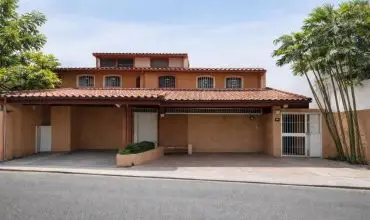 SE VENDE - comercial con patio en Obarrio &ndash; Zonificacion 1ZM6 - , CALLE ABEL BRAVO LOTE 2 B, ENTRE LAS CALLES MARIELA VIETO PALM Y LUIS AZCARRAGA, Panamá, 24353