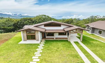 Casa contemporanea con vistas a la montana en Palmira , PALMIRA, BOQUETE DISTRICT, CHIRIQUI, Chiriqui, 25518