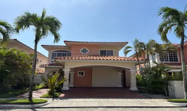 Casa en venta en Costa Sur - P.H. Villa Valencia , D-1 VILLA VALENCIA. COSTA SUR, A POCOS MINUTOS DE COSTA DEL ESTE, Panamá, 25593