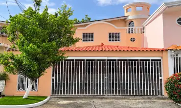 CASA en VENTA en Condado del Rey , CALLE ARTURO CHINO HASSAN, Panamá, 25654