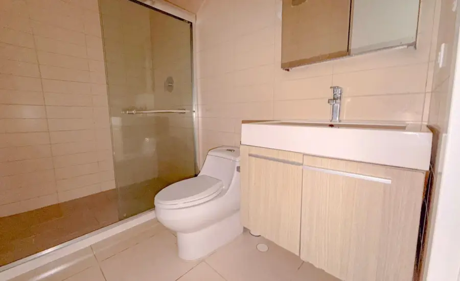 PISO ALTO EN AV BALBOA - WATERS 68D - 122 M2 , AVENIDA BALBOA, Panamá, 25720