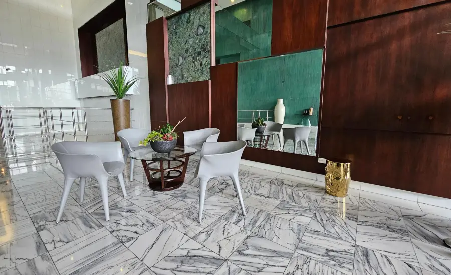 PISO ALTO EN AV BALBOA - WATERS 68D - 122 M2 , AVENIDA BALBOA, Panamá, 25720