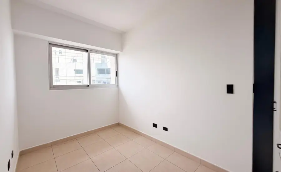 PISO ALTO EN AV BALBOA - WATERS 68D - 122 M2 , AVENIDA BALBOA, Panamá, 25720