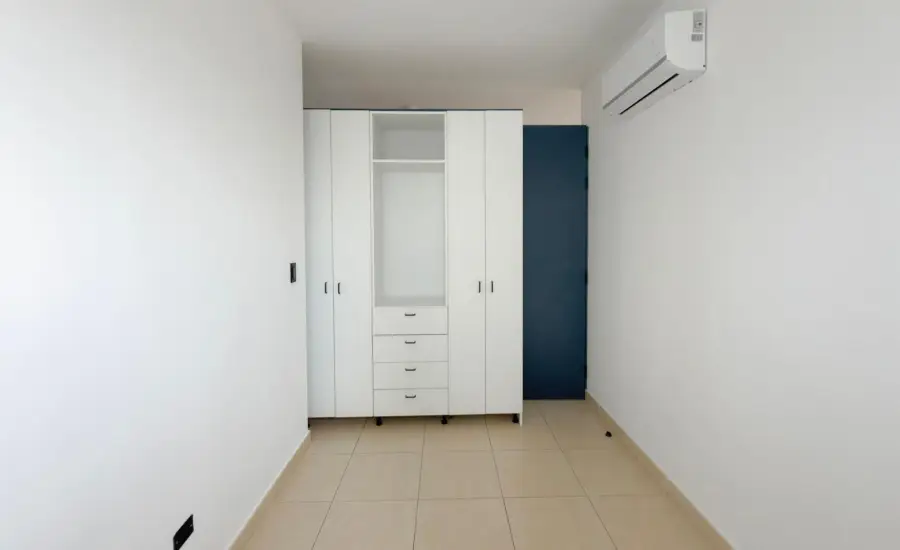 PISO ALTO EN AV BALBOA - WATERS 68D - 122 M2 , AVENIDA BALBOA, Panamá, 25720