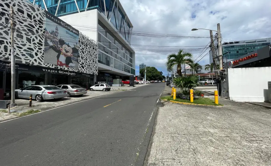 Venta de apartamento en PH Star Bay (3 estacionamientos + 1 deposito) , PH STAR BAY (SAN FRANCISCO), CALLE ALFREDO SINCLAIR, Panamá, 25798