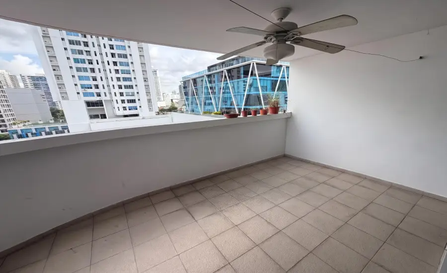 Venta de apartamento en PH Star Bay (3 estacionamientos + 1 deposito) , PH STAR BAY (SAN FRANCISCO), CALLE ALFREDO SINCLAIR, Panamá, 25798