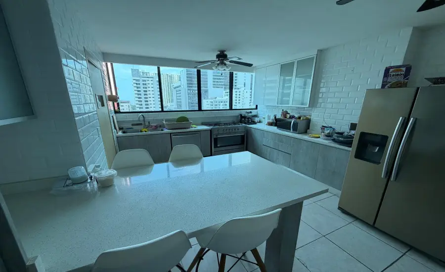 Venta de apartamento en PH Star Bay (3 estacionamientos + 1 deposito) , PH STAR BAY (SAN FRANCISCO), CALLE ALFREDO SINCLAIR, Panamá, 25798