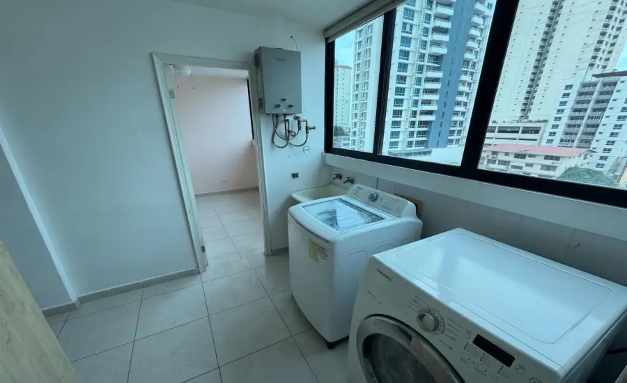 Venta de apartamento en PH Star Bay (3 estacionamientos + 1 deposito) , PH STAR BAY (SAN FRANCISCO), CALLE ALFREDO SINCLAIR, Panamá, 25798