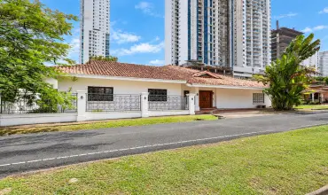 Venta de casa de 2 niveles en Altos del Golf , ALTOS DEL GOLF, Panamá, 25967