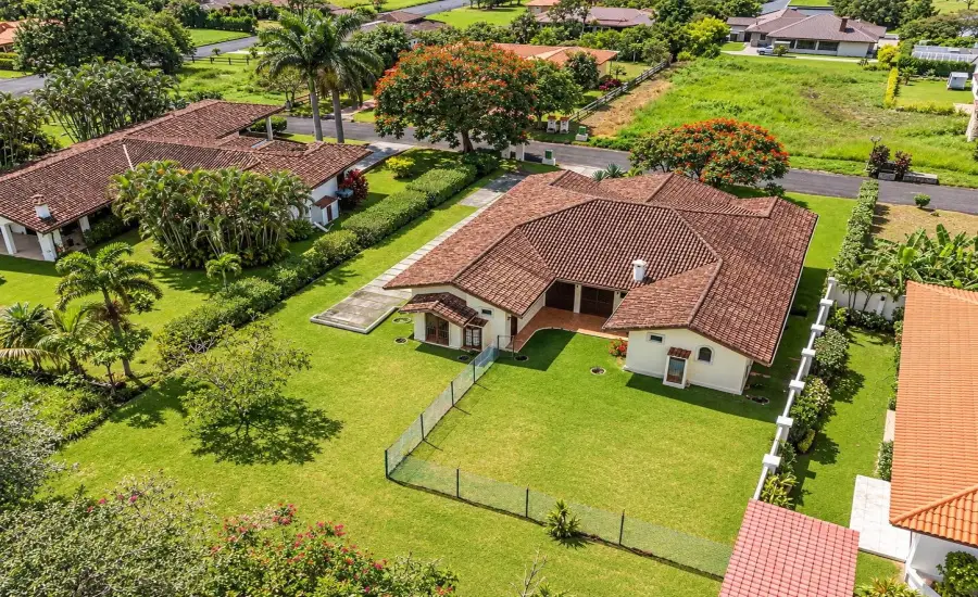 Se Vende Amplia Casa de 3 Recamaras en Boquete , 0 CHIRIQUI, BOQUETE COUNTRY CLUB, G41, Chiriqui, 26076