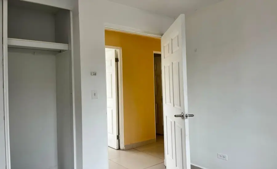 Banco vende apto. en PH Torre de Toscana , PH TOSCANA, Panamá, 26080