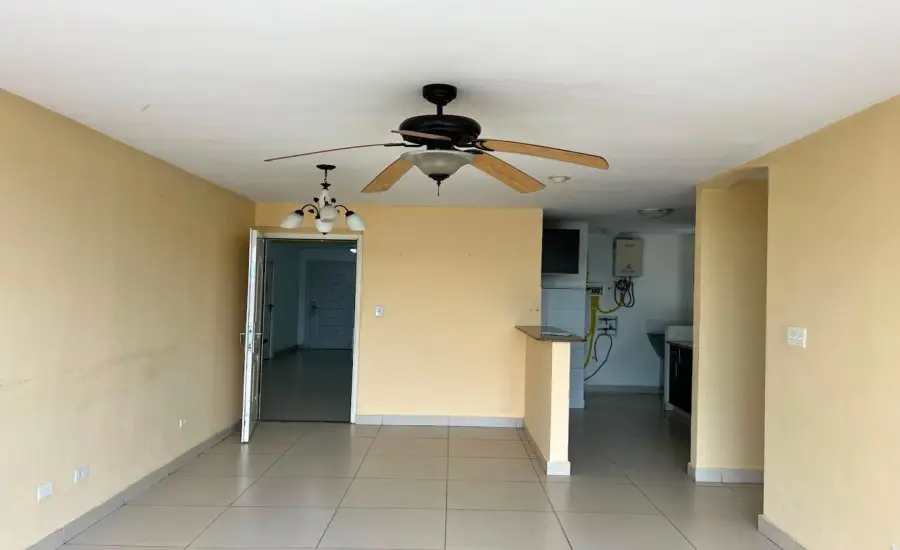 Banco vende apto. en PH Torre de Toscana , PH TOSCANA, Panamá, 26080