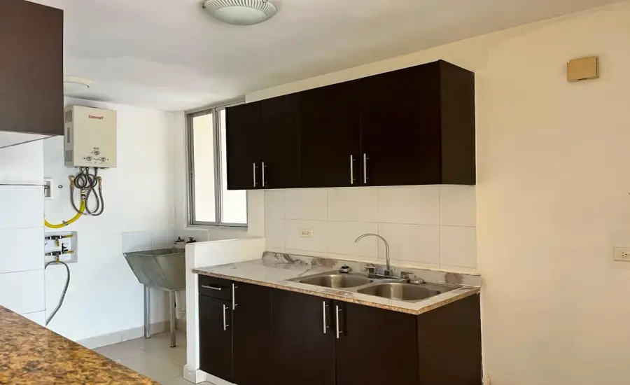 Banco vende apto. en PH Torre de Toscana , PH TOSCANA, Panamá, 26080