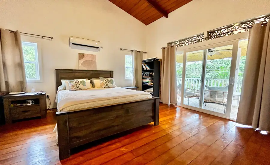 Hermosa Casa Tropical con Cabana para Huespedes y Piscina. , BIG CREEK, ISLA COLON, BOCAS DEL TORO, Bocas del Toro, 26085