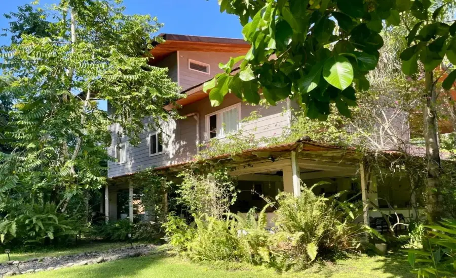 Hermosa Casa Tropical con Cabana para Huespedes y Piscina. , BIG CREEK, ISLA COLON, BOCAS DEL TORO, Bocas del Toro, 26085