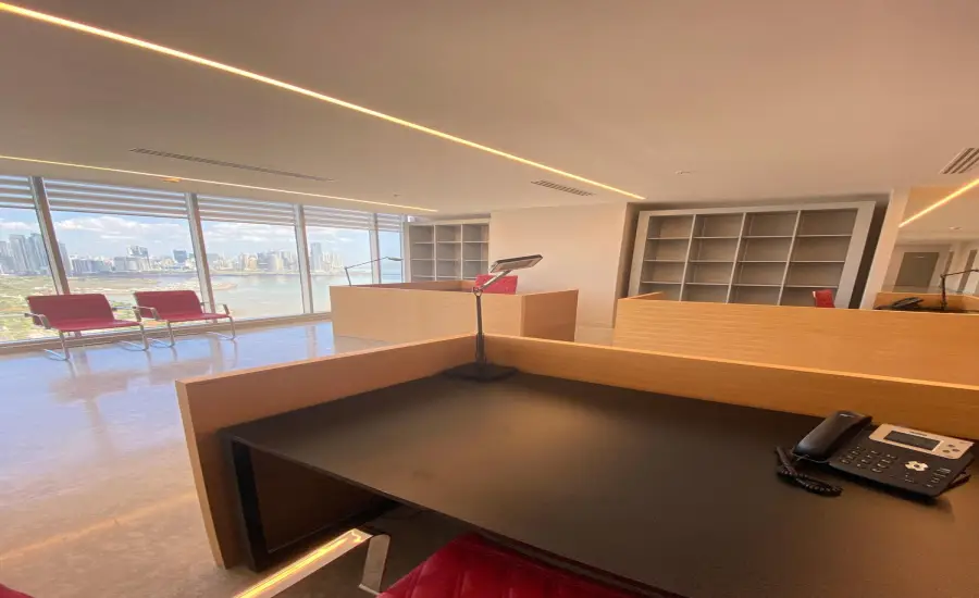 Se vende oficina remodelada en Balboa Office Center , AVENIDA BALBOA, Panamá, 26088