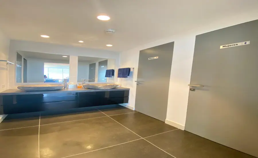 Se vende oficina remodelada en Balboa Office Center , AVENIDA BALBOA, Panamá, 26088