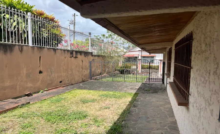Banco Vende Casa en LOS CIPRESES II, San Miguelito , VILLA ZAITA, Panamá, 24710