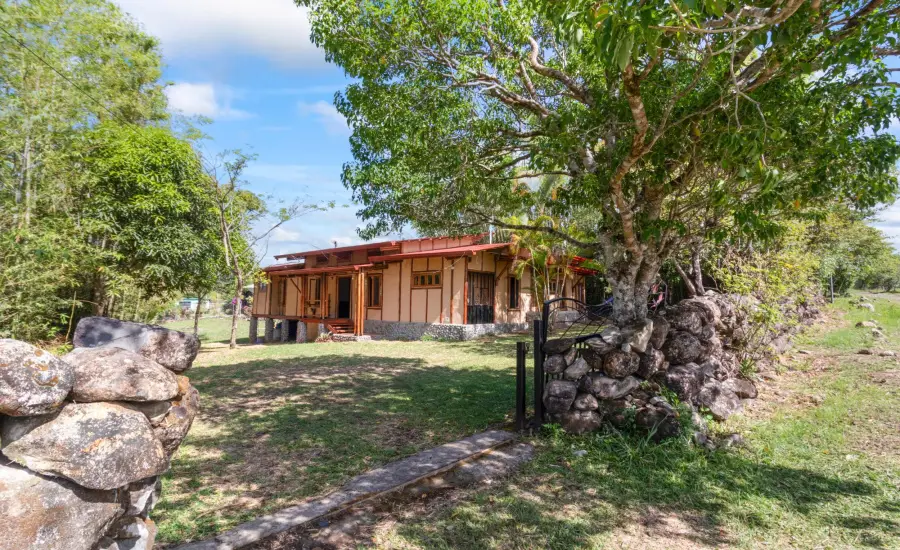Casa Ecologica de Bambu de 2 Recamaras 2 Banos en Boquete , 0 CHIRIQUI, ALTO BOQUETE, LAS TRANCAS, Chiriqui, 24683