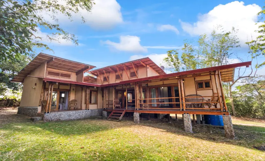 Casa Ecologica de Bambu de 2 Recamaras 2 Banos en Boquete , 0 CHIRIQUI, ALTO BOQUETE, LAS TRANCAS, Chiriqui, 24683