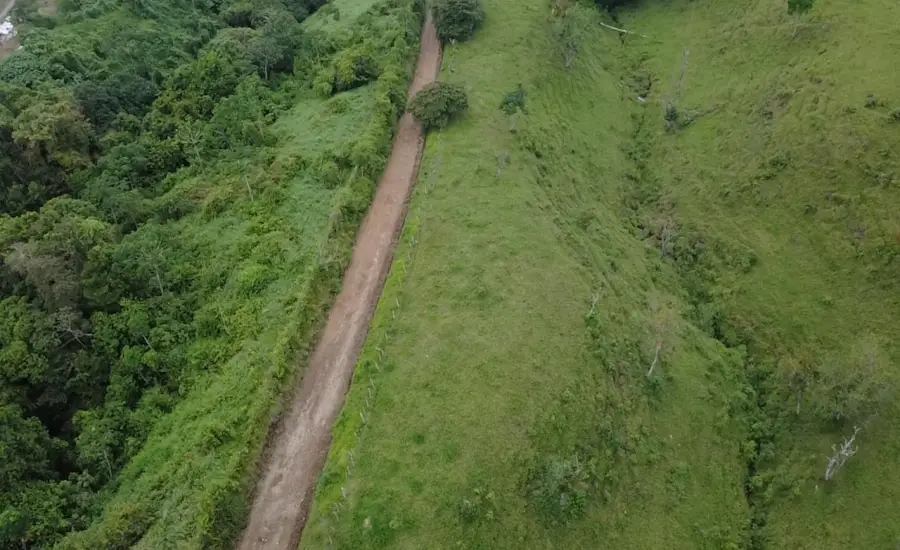 Finca con tierra negra, pasto, clima fresco y bien ubicada. , EL BANCO DE ROVIRA POTRERILLOS CHIRIQUI, Chiriqui, 26093
