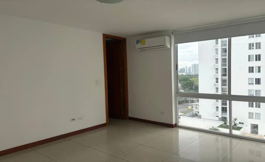 Venta de apartamento en PH Bahia del Golf, Coco del Mar , C. REPUBLICA DE LA INDIA, PH BAHIA DEL GOLF, Panamá, 26099