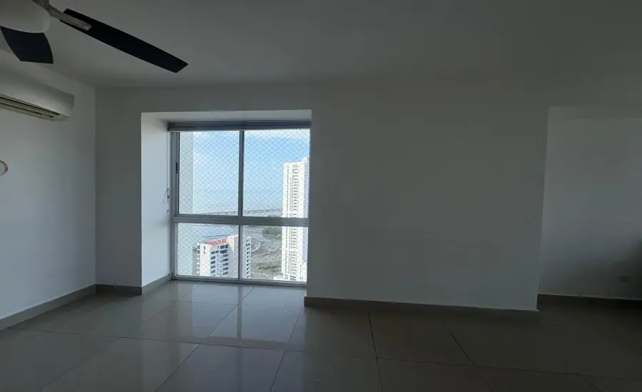 Venta de apartamento en PH Bahia del Golf, Coco del Mar , C. REPUBLICA DE LA INDIA, PH BAHIA DEL GOLF, Panamá, 26099