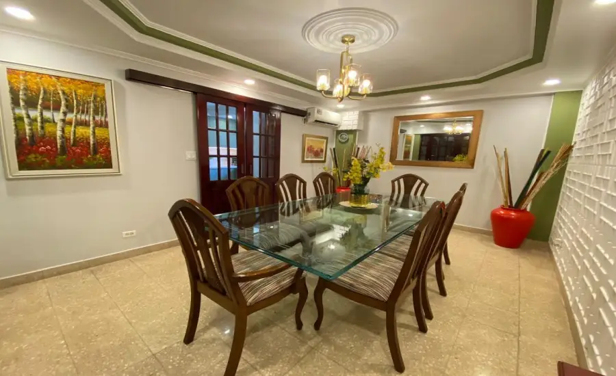 Hogar Familiar con Piscina y Jacuzzi. &iexcl;Solo Trae tus Maletas! , URBANIZACION MIRAFLORES BETANIA, Panamá, 26112