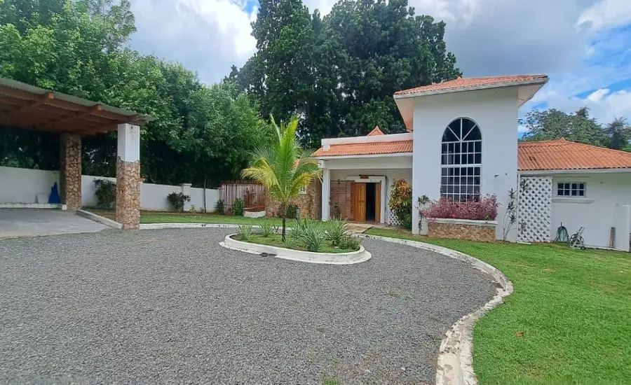 Casa de 4 Recamaras con Piscina Privada y Jacuzzi en El Espino , CALLE LOS GUAYACANES, CASA 94, HACIENDA EL VALLE DE SANTA CATALINA, EL ESPINO, Panamá Oeste, 26123
