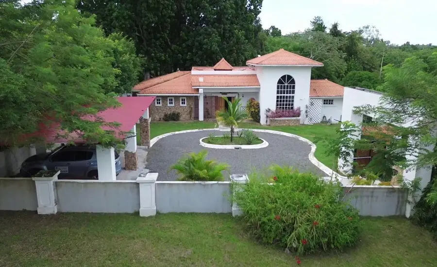 Casa de 4 Recamaras con Piscina Privada y Jacuzzi en El Espino , CALLE LOS GUAYACANES, CASA 94, HACIENDA EL VALLE DE SANTA CATALINA, EL ESPINO, Panamá Oeste, 26123